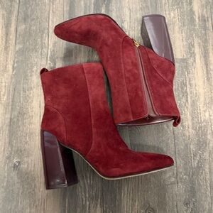 New w/out box : Vince Camuto Burgundy Red Block Heel Boots